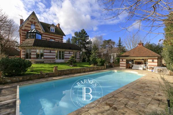 Le Vésinet, Maison 7 Chambres -  310 m² à vendre