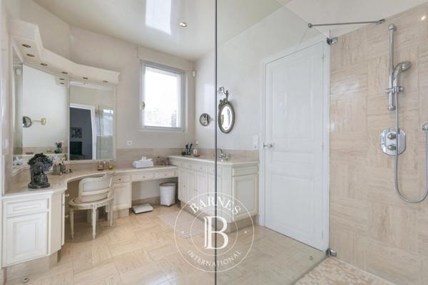 Le Vésinet, Maison 7 Chambres -  310 m² à vendre