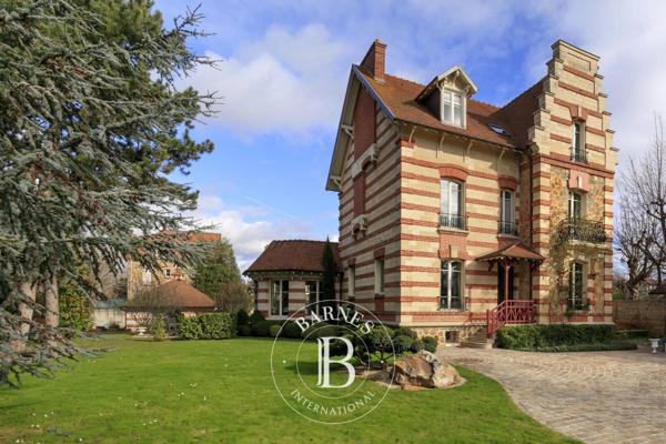 Le Vésinet, Maison 7 Chambres -  310 m² à vendre