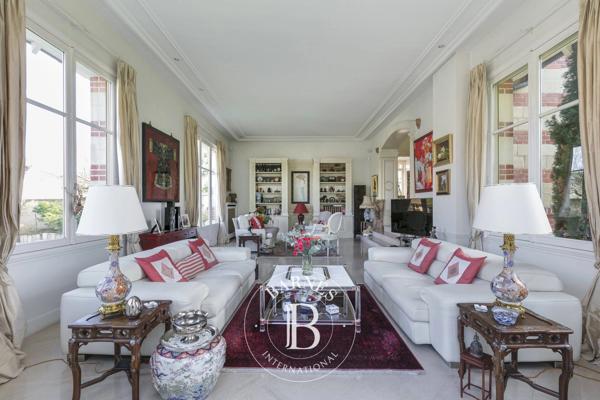 Le Vésinet, Maison 7 Chambres -  310 m² à vendre