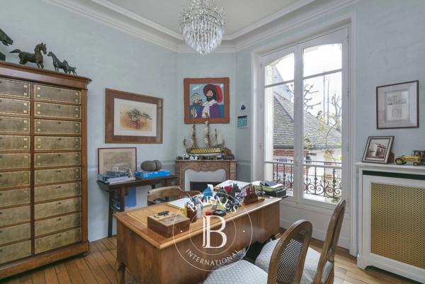 Le Vésinet, Maison 7 Chambres -  310 m² à vendre