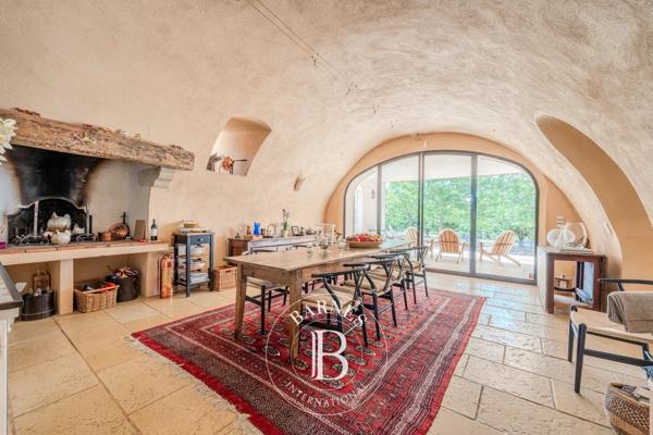 Bonnieux, Mas 6 Chambres -  368 m² à vendre