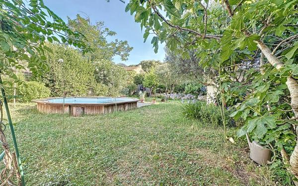 Maison à vendre    5 pièces • 148,80 m2 Pujaut