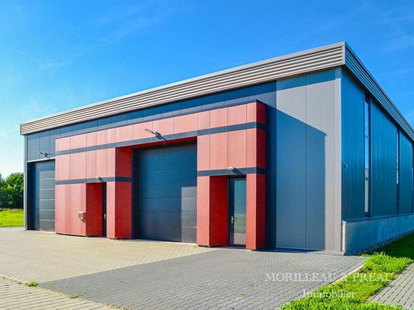 SAINT MARS DE COUTAIS - LOCAL D'ACTIVITES  / BUREAUX / ENTREPÔT (364 m²)