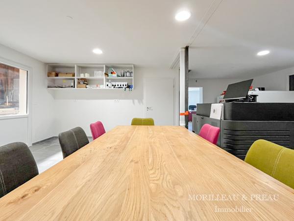 SAINT MARS DE COUTAIS - LOCAL D'ACTIVITES  / BUREAUX / ENTREPÔT (364 m²)