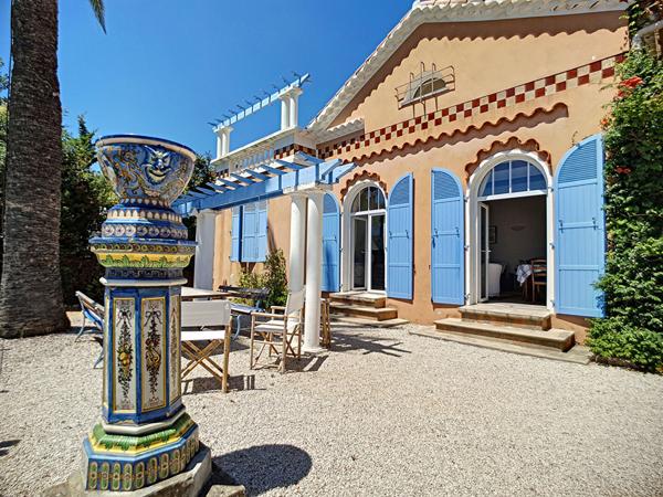Maison Vue mer Bandol 8 pièce(s) 216,5m²