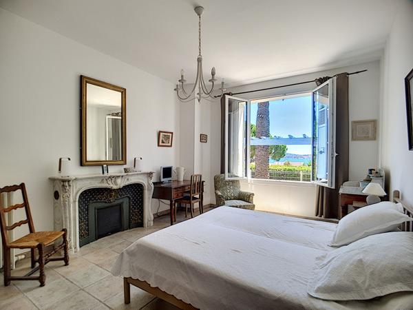 Maison Vue mer Bandol 8 pièce(s) 216,5m²