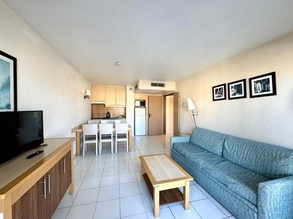 Port Fréjus- t3 vue port et mer avec parking