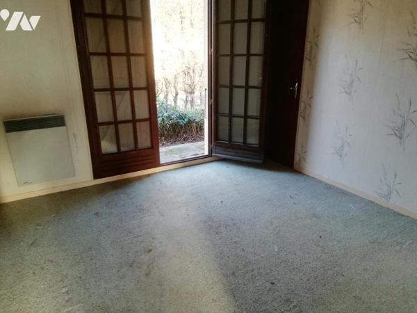 SAINT-VIT MAISON SUR SOUS-SOL