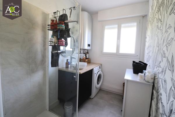 QUEVEN APPARTEMENT TYPE 3 AVEC GRAND GARAGE