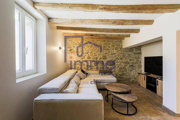 Maison 6 pièces                                        - 38340 Voreppe Réf : 21572-IMMODEFRANCE69