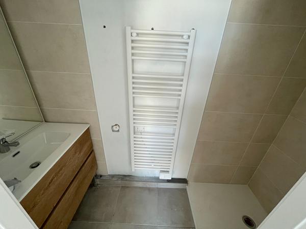 Appartement Vaugneray dernier ét, 5 pièce(s), 4ch,109,56 m², 2 terrasses, vue