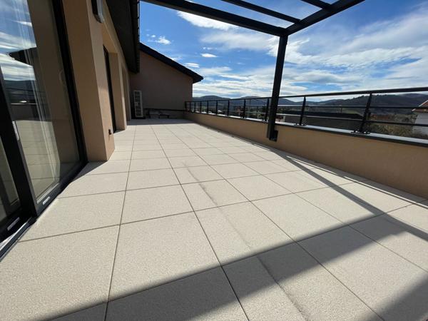 Appartement Vaugneray dernier ét, 5 pièce(s), 4ch,109,56 m², 2 terrasses, vue