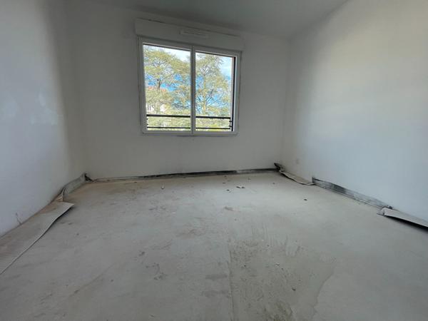 Appartement Vaugneray dernier ét, 5 pièce(s), 4ch,109,56 m², 2 terrasses, vue