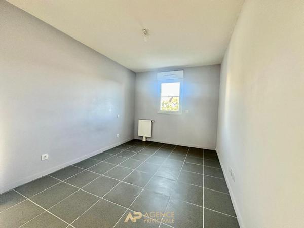 Appartement La Rochelle quartier la genette 2 pièces 42 m2 €249 000 ** - Référence HDO654E