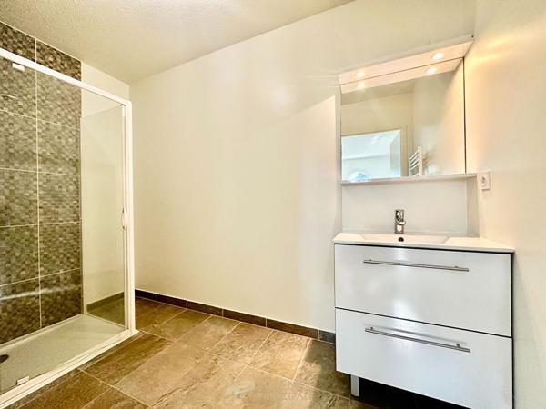 Appartement La Rochelle quartier la genette 2 pièces 42 m2 €249 000 ** - Référence HDO654E