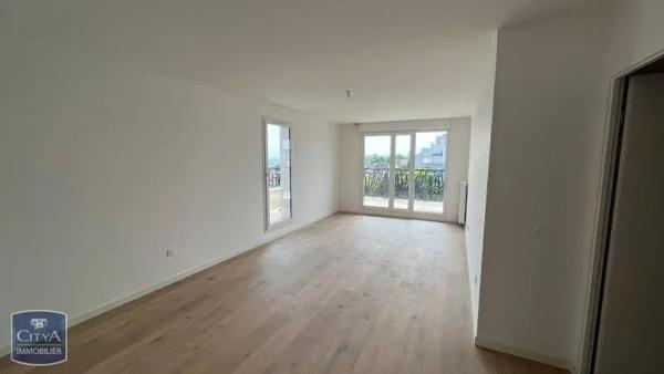 Appartement à louer 4 pièces 85.9m²