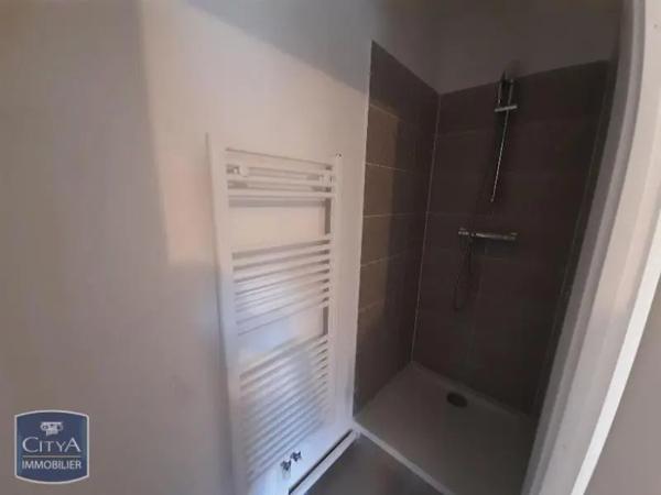 Appartement à louer 4 pièces 85.9m²