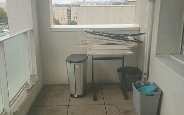 Appartement à louer    2 pièces •  Vénissieux