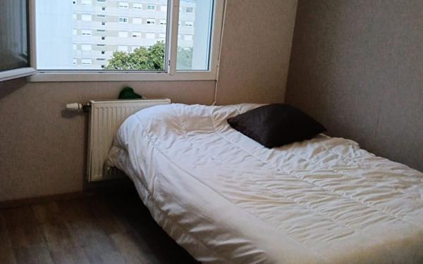 Appartement à louer    2 pièces •  Vénissieux