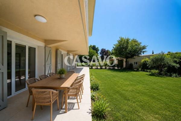 Vente Appartement 5 pièces de 123m² - 13540 Aix-en-Provence