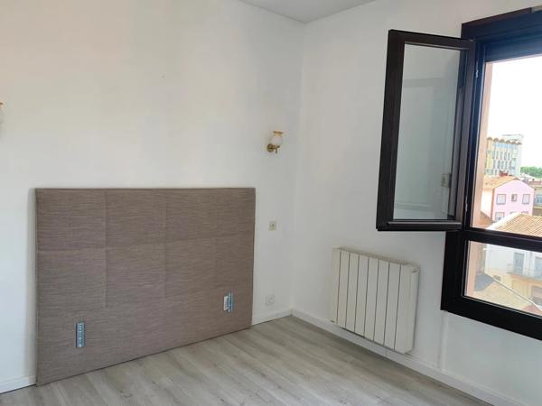 Location                                                      Appartement
                        
                     2 pièces                      40 m2                     à Perpignan