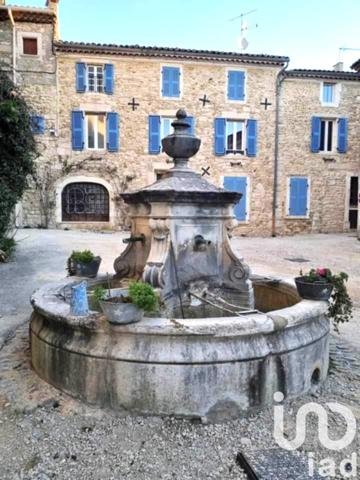 Maison à vendre 26 pièces 433 m² Saint-Marcel-d'Ardèche