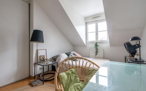 Maison à vendre    5 pièces • 138,52 m2 Joinville-le-Pont