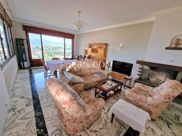 Villa 8 pièce(s) 5 chambre(s) 152 m²