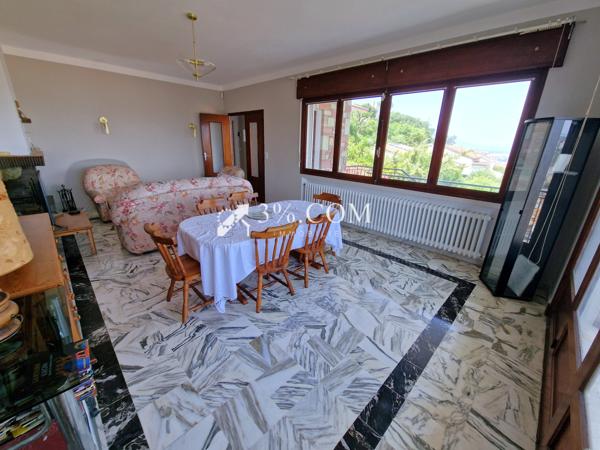 Villa 8 pièce(s) 5 chambre(s) 152 m²