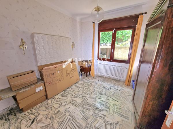 Villa 8 pièce(s) 5 chambre(s) 152 m²