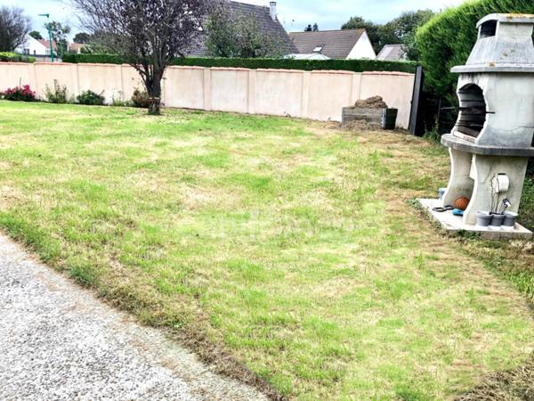 ***GAINNEVILLE***maison non mitoyenne de 126m² avec vie de plain pied composée de 4 chambres, 2 salles de bains, jardin et garage