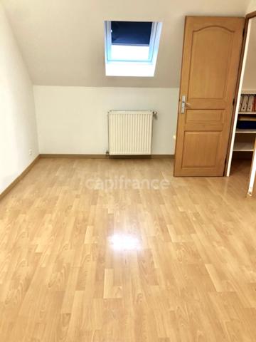 ***GAINNEVILLE***maison non mitoyenne de 126m² avec vie de plain pied composée de 4 chambres, 2 salles de bains, jardin et garage