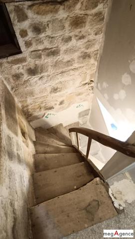 Maison à CARROUGES, 61320 - 7 pièces 228m²