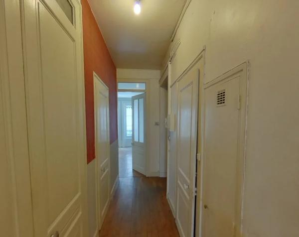 APPARTEMENT T2 A LOUER - LYON 7EME ARRONDISSEMENT Pasteur 62.95 m 2 898,71 € charges comprises par mois