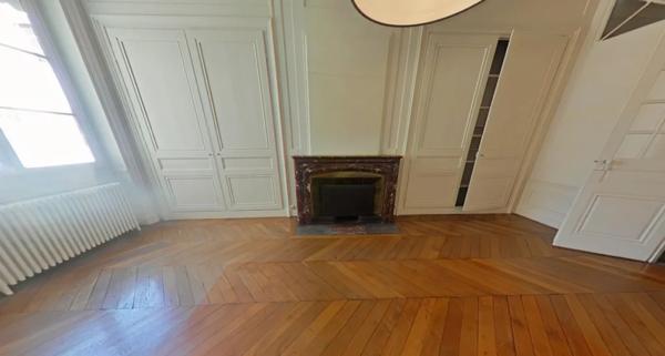 APPARTEMENT T7 A LOUER - LYON 2EME ARRONDISSEMENT Bellecour-a Gourjus 279.98 m 2 3 170 € charges comprises par mois