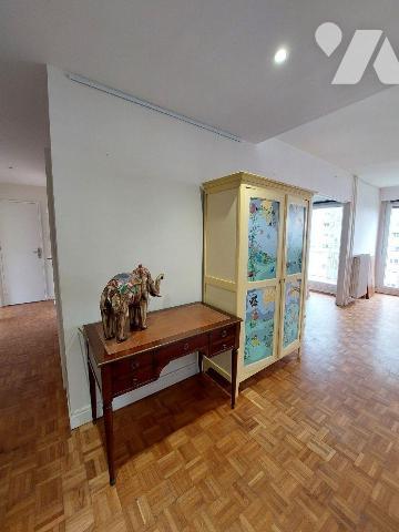 Appartement 4 pièces 92 m² RENNES, T4 - RENNES COLOMBIER - Centre ville - Dans immeuble avec as...