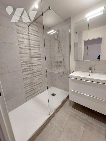 Appartement 4 pièces 92 m² RENNES, T4 - RENNES COLOMBIER - Centre ville - Dans immeuble avec as...