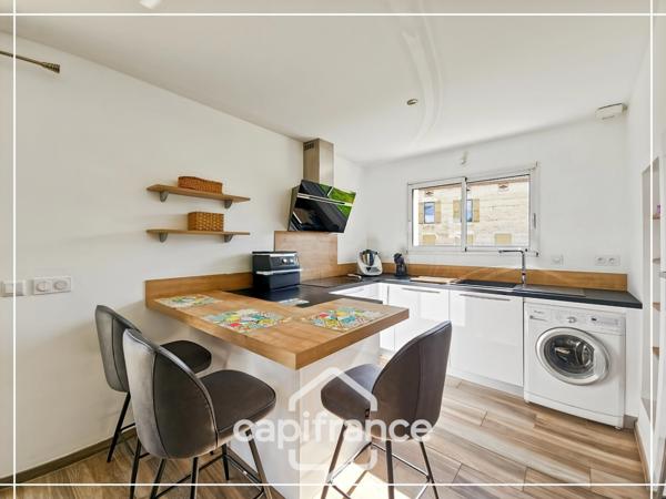 Maison contemporaine 2019 Plain-pied Espace professionnel indépendant Terrain avec CU