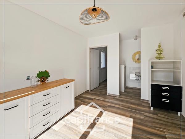 Maison contemporaine 2019 Plain-pied Espace professionnel indépendant Terrain avec CU