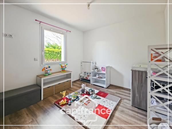 Maison contemporaine 2019 Plain-pied Espace professionnel indépendant Terrain avec CU