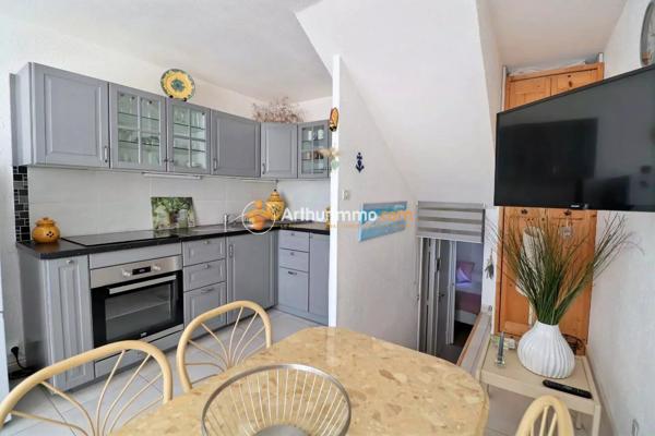 Vente                                                      Appartement
                        
                     2 pièces                      28 m2                     à Le Grau-du-Roi