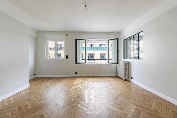 Paris 7ème, Appartement 2 Chambres -  70 m² à vendre