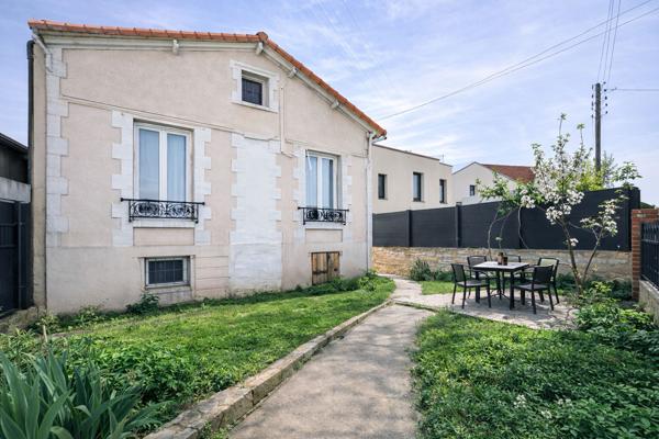 Mont valérien maison avec Jardin