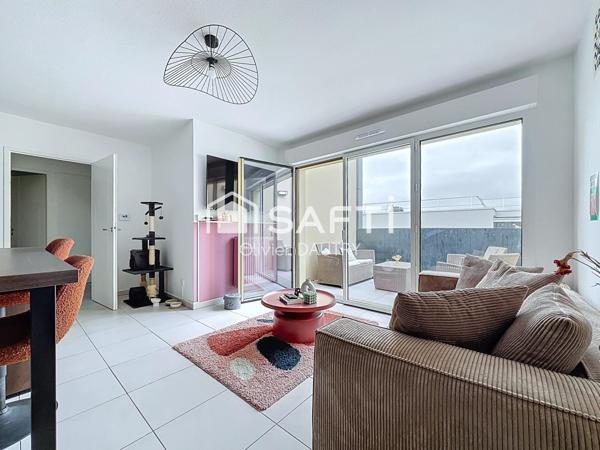 Appartement T3 lumineux – Dernier étage – Terrasse