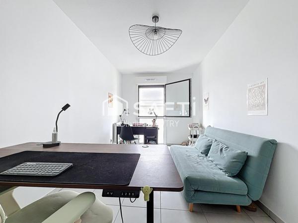 Appartement T3 lumineux – Dernier étage – Terrasse