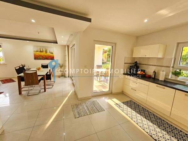 Maison
                                                                                                                                                                                                                                                                                                                        5 pièce(s)                                                                                                                                                                                                          3 chambre(s)                                                                                                                                                                                                          135  m²
