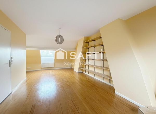 MAISON DE VILLE / GARAGE