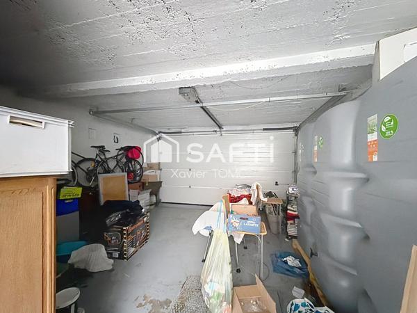 MAISON DE VILLE / GARAGE