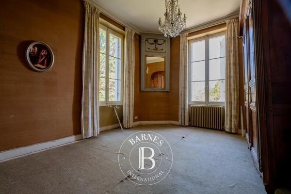 Bordeaux, Maison 5 Chambres -  210 m² à vendre